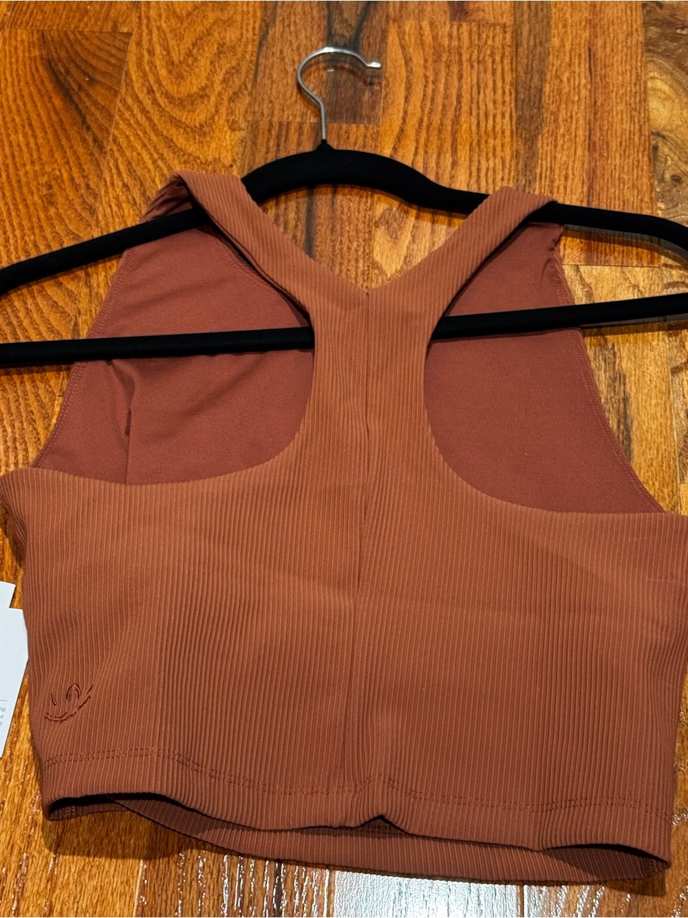 beyond yoga NWT Refocus Ribbed Cropped Tank - Opulent Auburn Rust / M - Picture 5 of 6